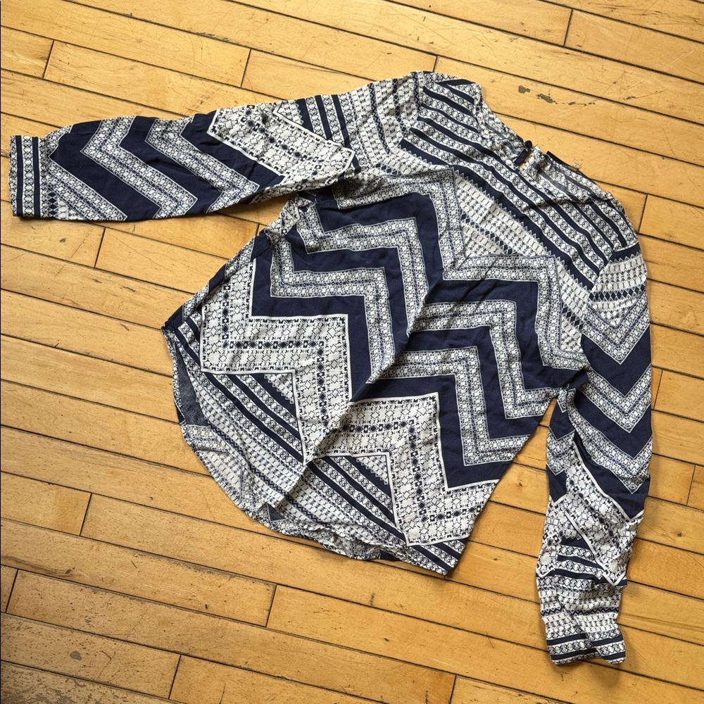 Fun 2 Fun Navy and White Patterned Top